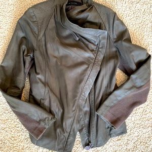 Elie Tahari - Gray Lamb Leather Moto Jacket - Size Medium